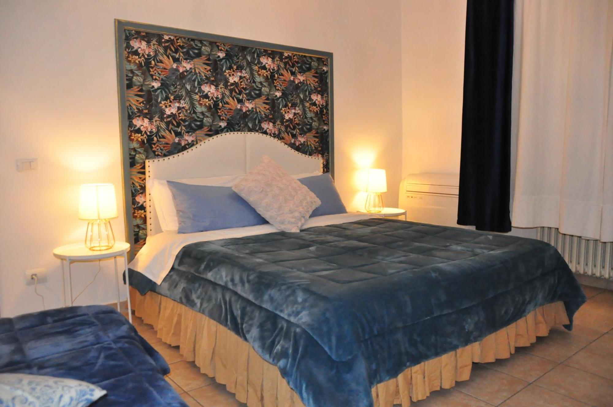 B&B Le Camere Di Livia Siena Exterior photo