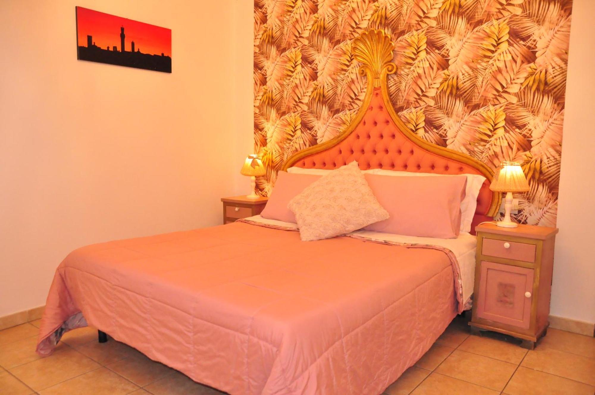 B&B Le Camere Di Livia Siena Exterior photo